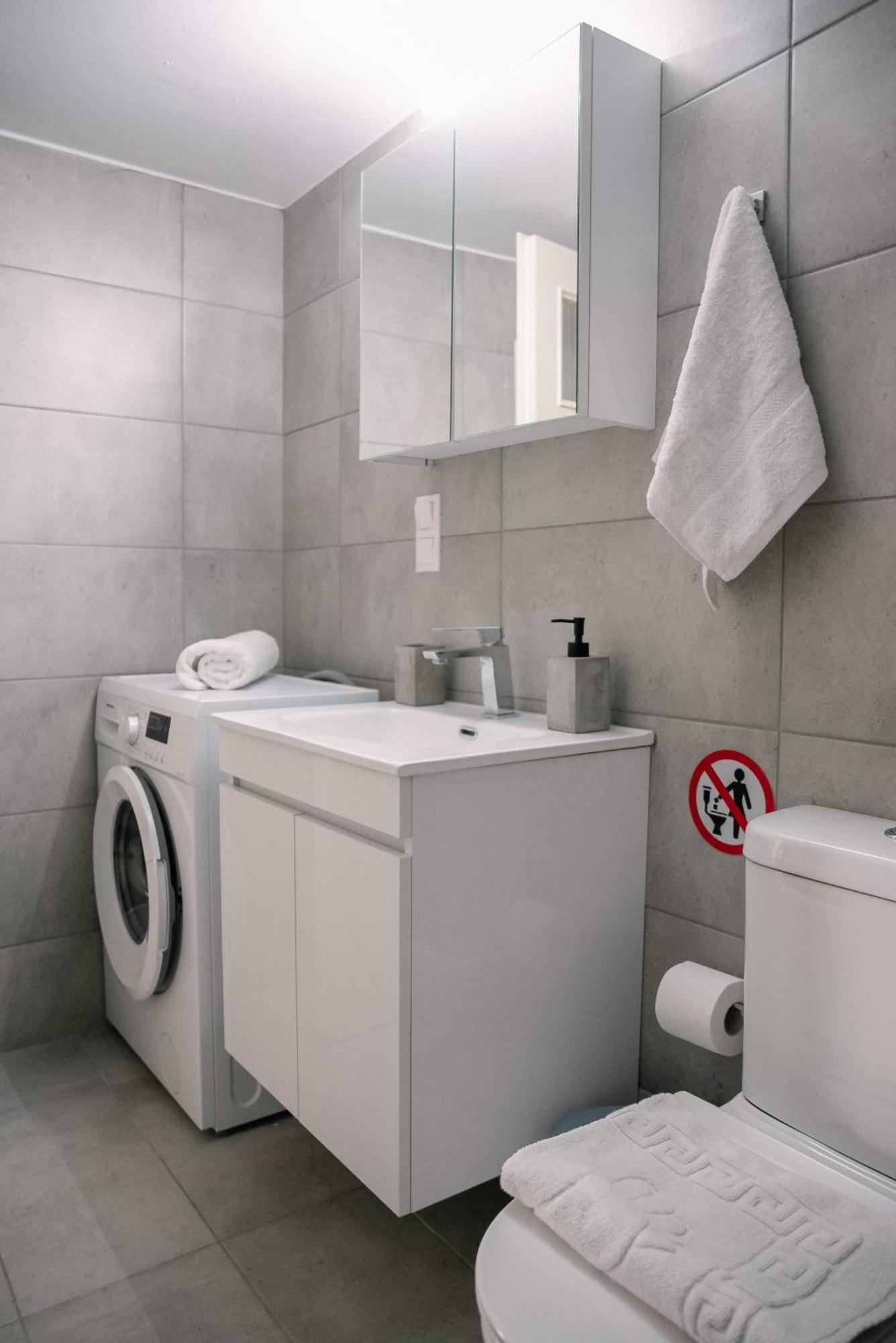 3Cs Athens Ampelokipoi Comfy Flat Ft Patio Airport Direct Day N Night Apartman Kültér fotó
